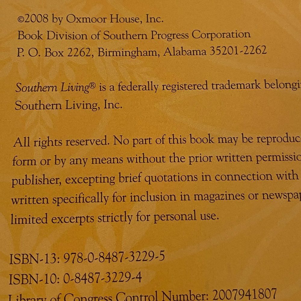 Southern Living Christmas Cookbook 2008 – Holiday Recipes & Entertaining - Picture 4 of 5